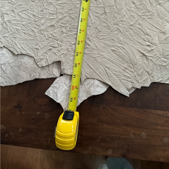 Danier stretch suede asymmetrical skirt in perfect condition - Picture 5 of 6